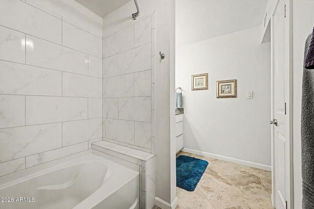 6221 N 21ST Drive, Phoenix, AZ 85015