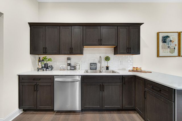 736 Cinnamon Teal Court, Hobart, IN 46342
