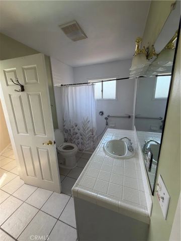 3922 Snowden, Long Beach, CA 90808