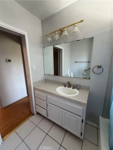 3922 Snowden, Long Beach, CA 90808