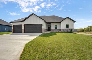 1465 North Collins Drive, Republic, MO 65738