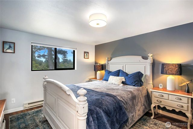 1968 State Route 105, Aberdeen, WA 98520