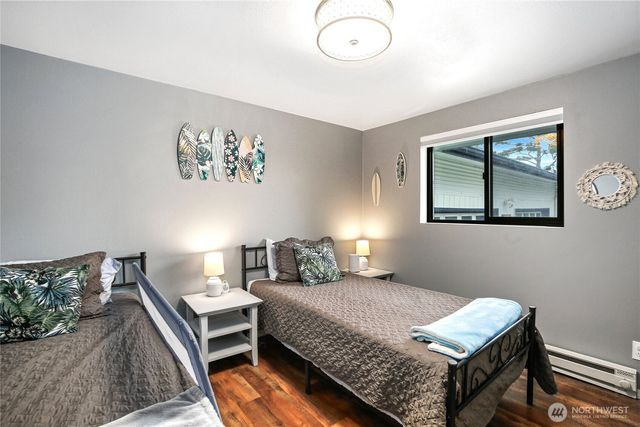 1968 State Route 105, Aberdeen, WA 98520