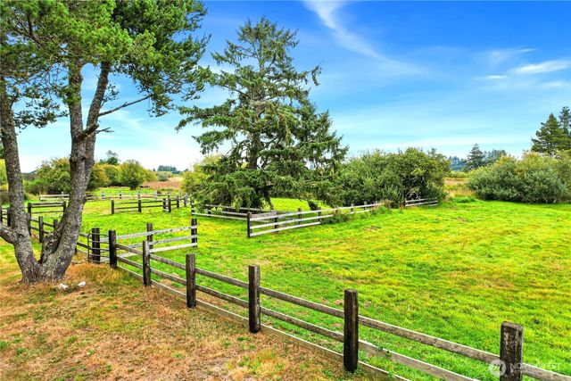 1968 State Route 105, Aberdeen, WA 98520