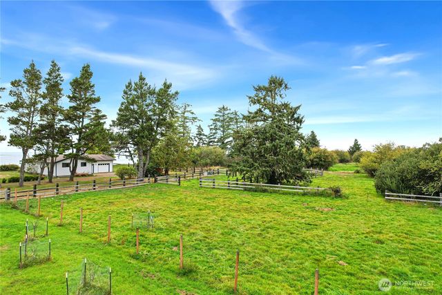 1968 State Route 105, Aberdeen, WA 98520