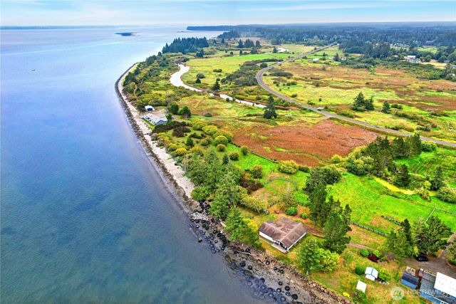 1968 State Route 105, Aberdeen, WA 98520