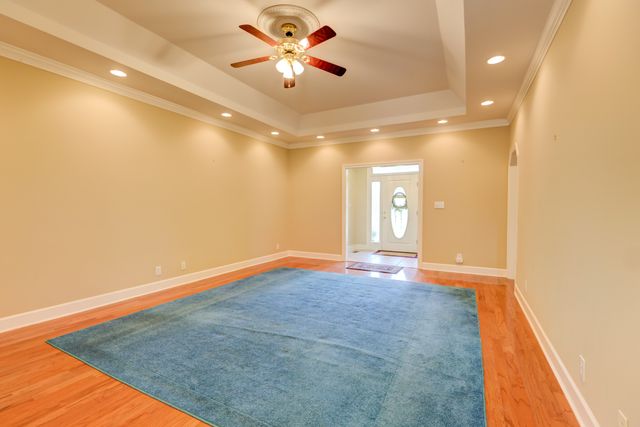 629 Mobley Rd, Clarksville, TN 37043