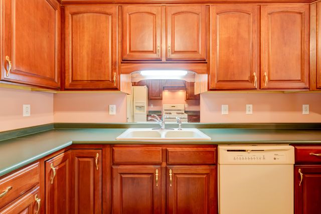 629 Mobley Rd, Clarksville, TN 37043