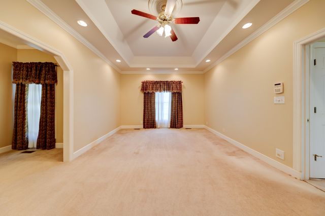 629 Mobley Rd, Clarksville, TN 37043