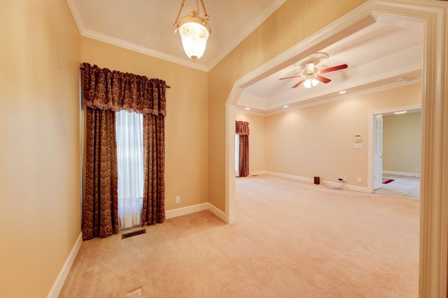 629 Mobley Rd, Clarksville, TN 37043