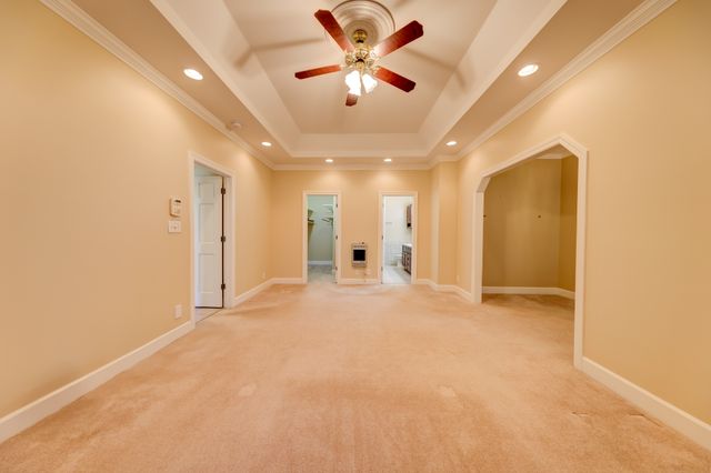 629 Mobley Rd, Clarksville, TN 37043
