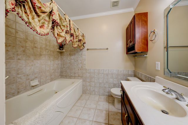 629 Mobley Rd, Clarksville, TN 37043