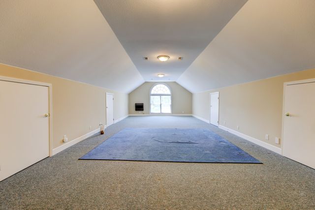 629 Mobley Rd, Clarksville, TN 37043