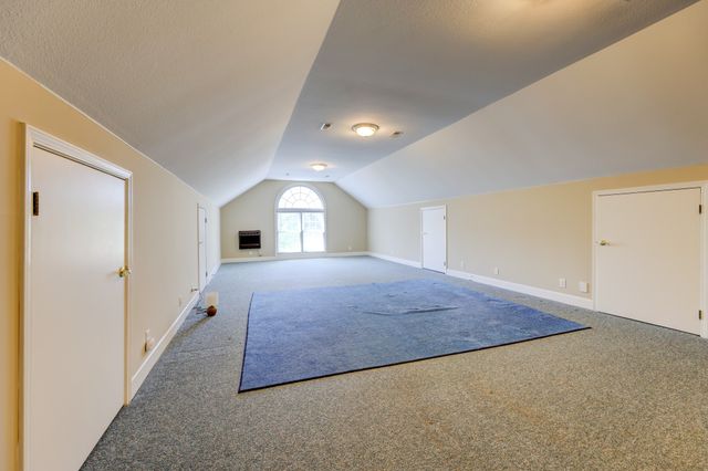 629 Mobley Rd, Clarksville, TN 37043
