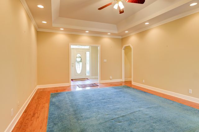 629 Mobley Rd, Clarksville, TN 37043