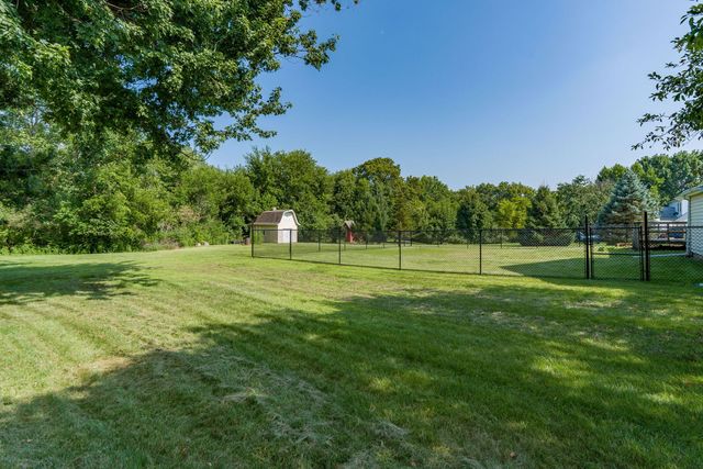 25 WOODCREST Drive, Geneseo, IL 61254