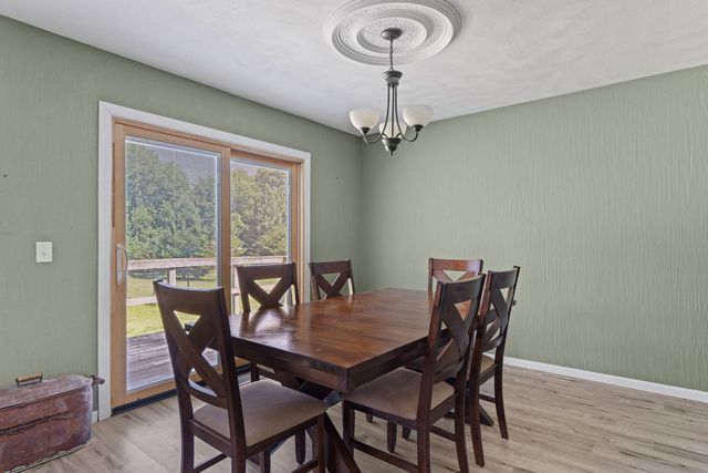 25 WOODCREST Drive, Geneseo, IL 61254