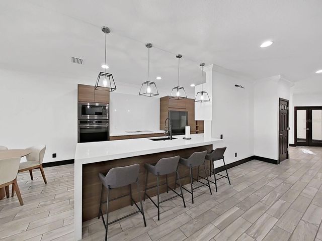 2202 LANDSIDE DRIVE, Valrico, FL 33594