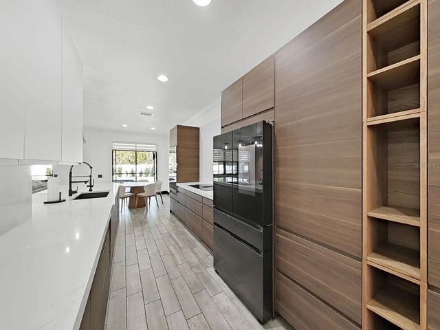 2202 LANDSIDE DRIVE, Valrico, FL 33594