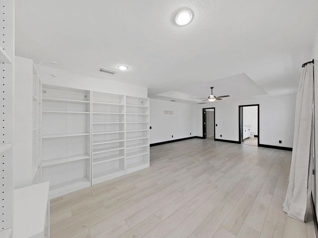 2202 LANDSIDE DRIVE, Valrico, FL 33594