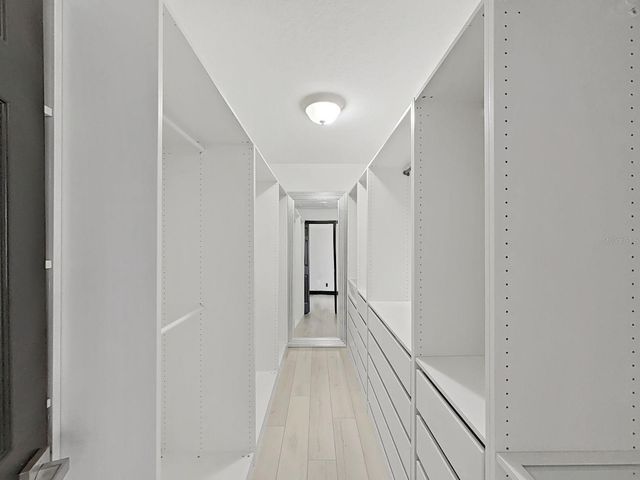 2202 LANDSIDE DRIVE, Valrico, FL 33594