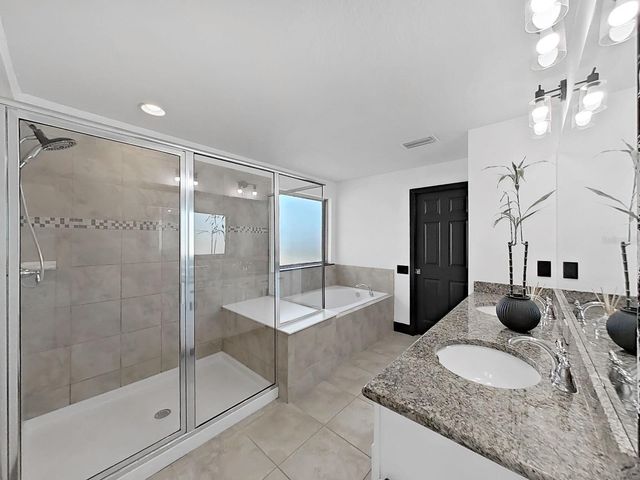 2202 LANDSIDE DRIVE, Valrico, FL 33594