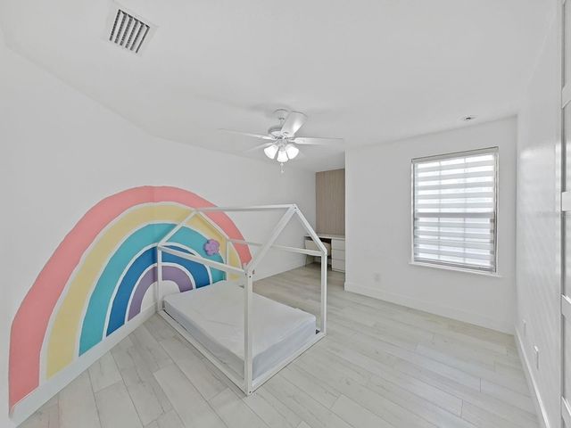 2202 LANDSIDE DRIVE, Valrico, FL 33594