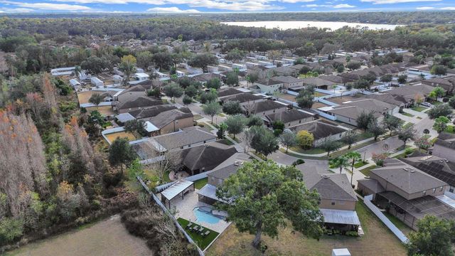 2202 LANDSIDE DRIVE, Valrico, FL 33594