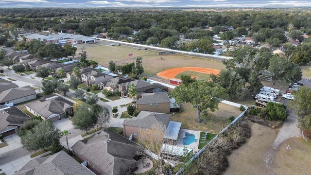 2202 LANDSIDE DRIVE, Valrico, FL 33594