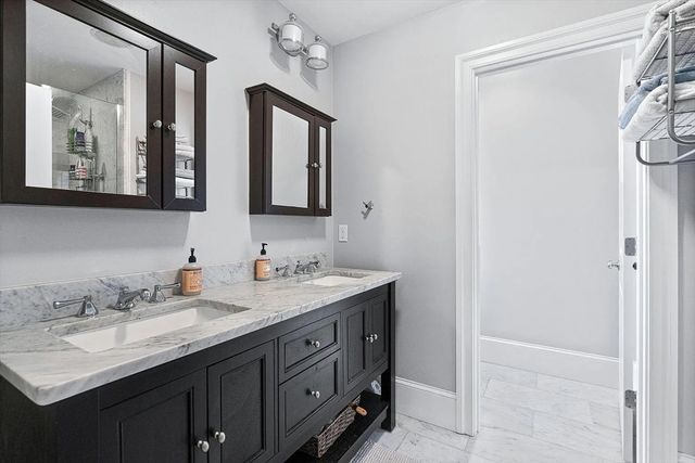 858 E 2nd St 7, Boston, MA 02127