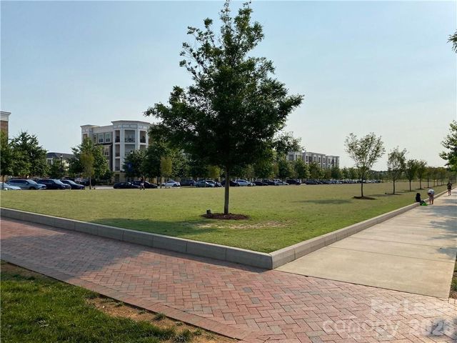 6434 Raffia Road, Charlotte, NC 28277