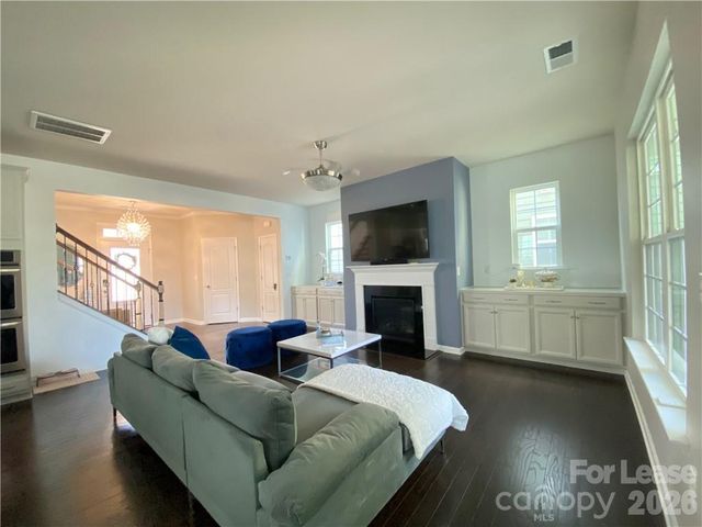 6434 Raffia Road, Charlotte, NC 28277