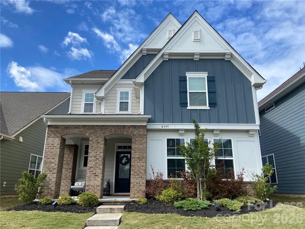 6434 Raffia Road, Charlotte, NC 28277