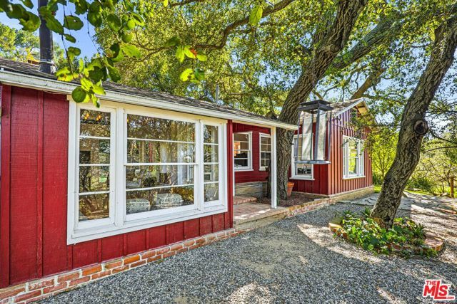 21042 Entrada Road, Topanga (los Angeles), CA 90290