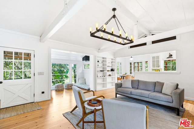 21042 Entrada Road, Topanga (los Angeles), CA 90290