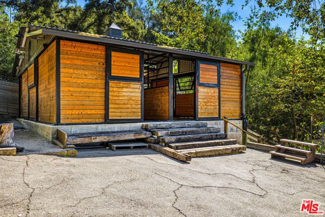 21042 Entrada Road, Topanga (los Angeles), CA 90290