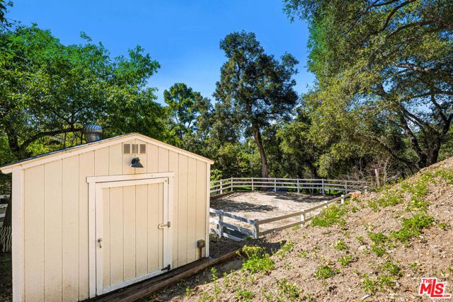 21042 Entrada Road, Topanga (los Angeles), CA 90290