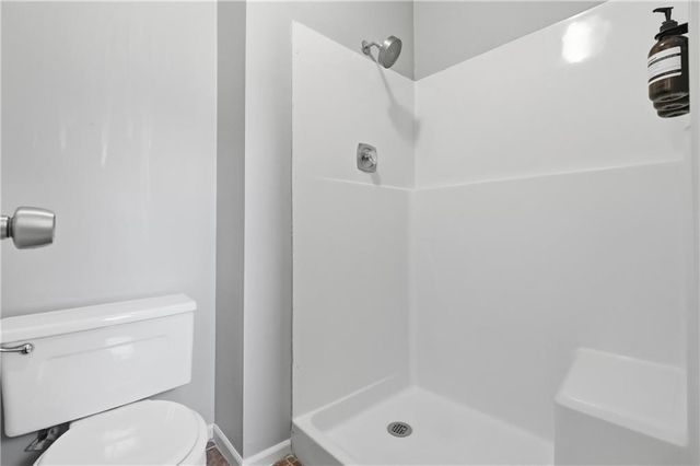 1128 NE Columbus Street, Lee's Summit, MO 64086