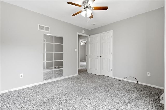 1128 NE Columbus Street, Lee's Summit, MO 64086