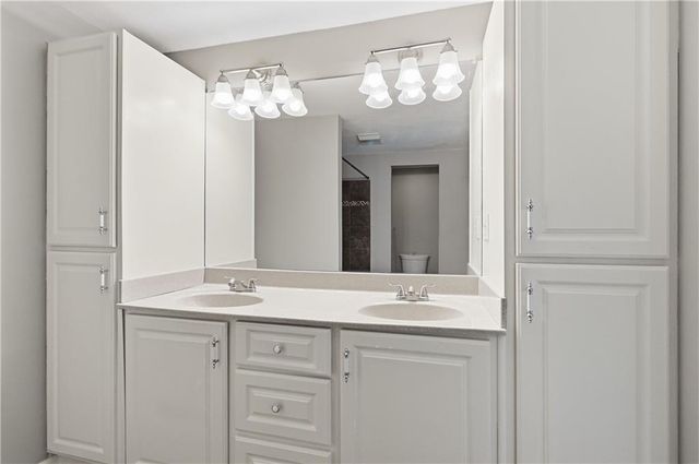 1128 NE Columbus Street, Lee's Summit, MO 64086