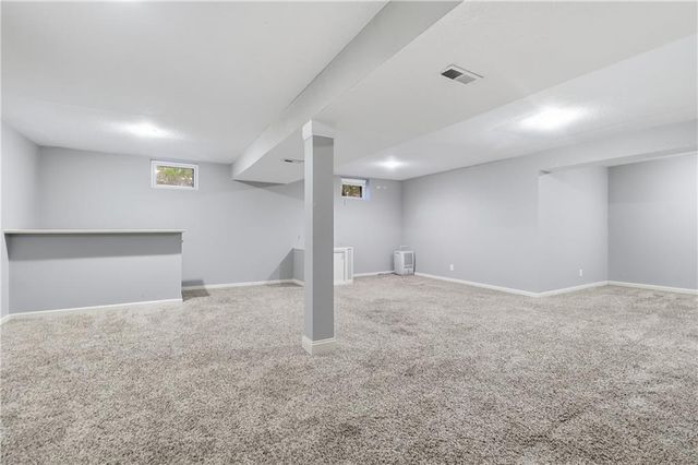 1128 NE Columbus Street, Lee's Summit, MO 64086