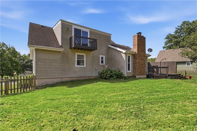 1128 NE Columbus Street, Lee's Summit, MO 64086