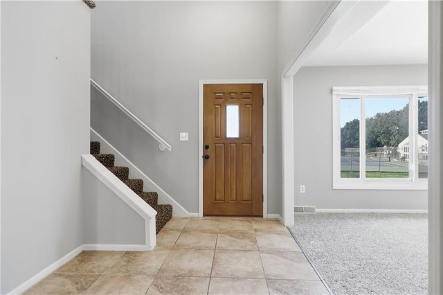 1128 NE Columbus Street, Lee's Summit, MO 64086