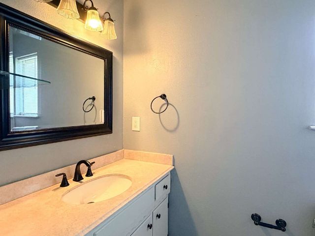 604 Mesquite Avenue, Crowley, TX 76036