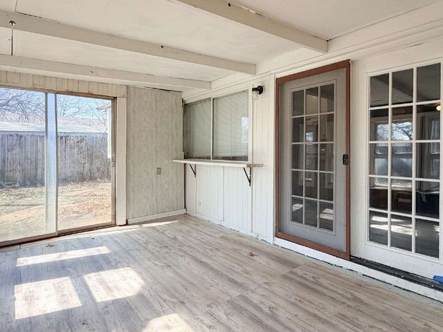 604 Mesquite Avenue, Crowley, TX 76036