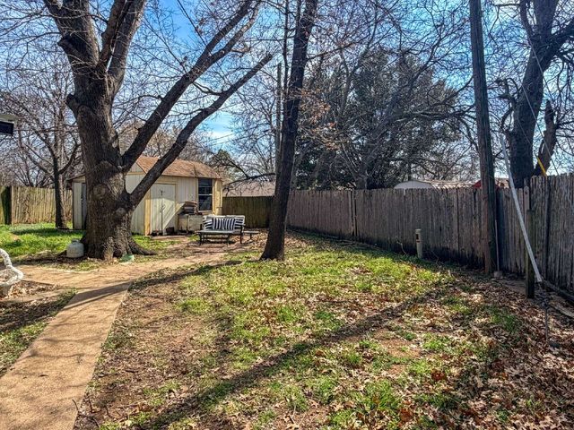 604 Mesquite Avenue, Crowley, TX 76036