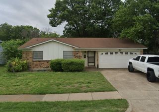 604 Mesquite Avenue, Crowley, TX 76036