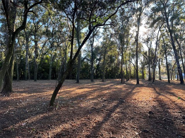 18376 US HWY 301, Dade City, FL 33523