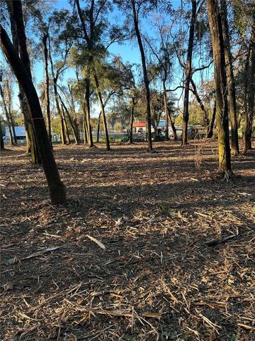 18376 US HWY 301, Dade City, FL 33523