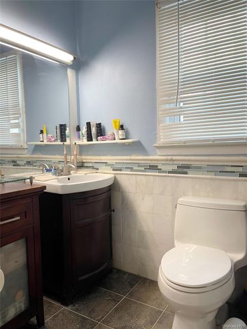 35 Lincoln Place, White Plains, NY 10603